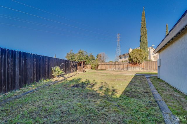 3012 Brock Way, Bakersfield, CA 93306