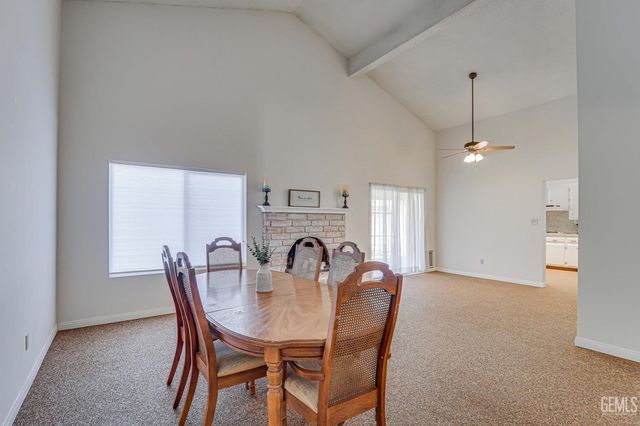 3012 Brock Way, Bakersfield, CA 93306