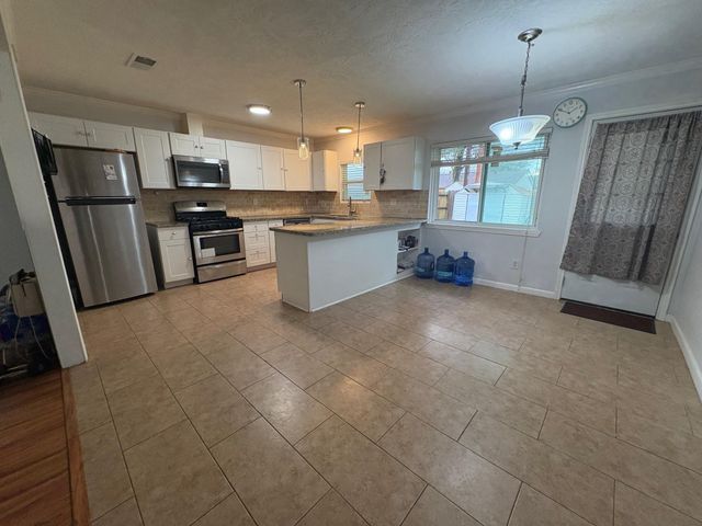 10327 Southport Drive, Houston, TX 77089