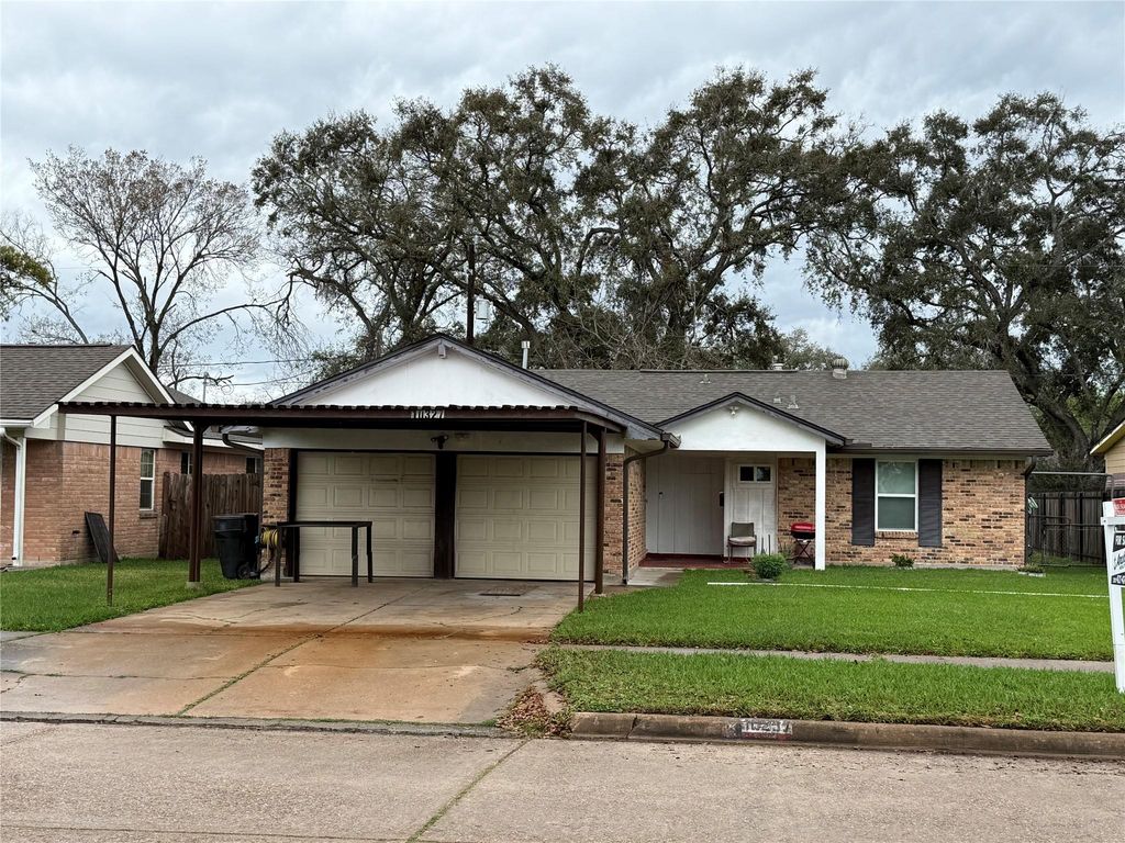 10327 Southport Drive, Houston, TX 77089