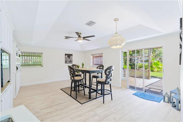 2125 Marina DR, Naples, FL 34102