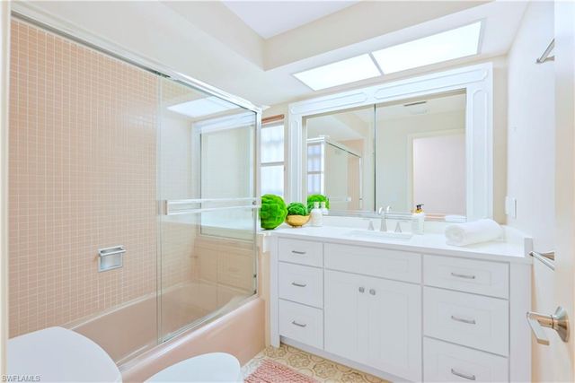 2125 Marina DR, Naples, FL 34102