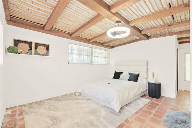 2125 Marina DR, Naples, FL 34102