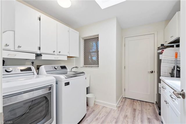 2125 Marina DR, Naples, FL 34102