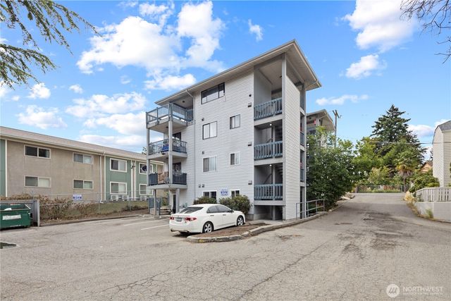 13204 12th Avenue SW, Burien, WA 98146