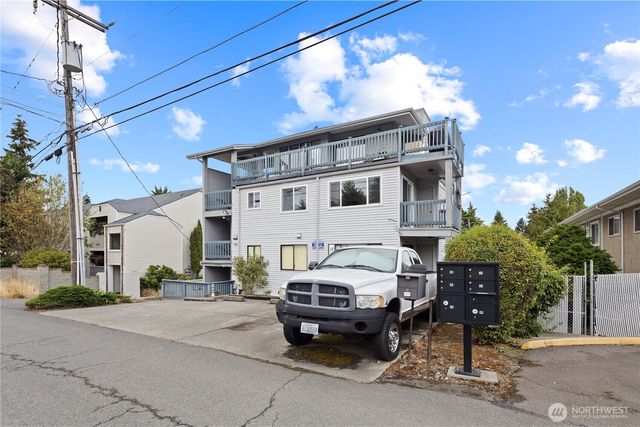 13204 12th Avenue SW, Burien, WA 98146