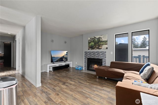 13204 12th Avenue SW, Burien, WA 98146