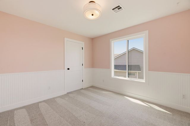 2716 S Prescott Ct, Wichita, KS 67215