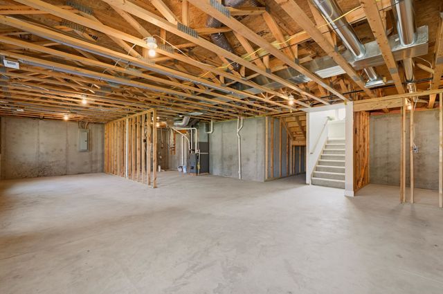 2716 S Prescott Ct, Wichita, KS 67215