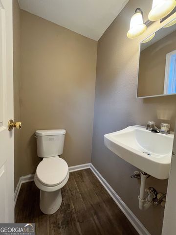 203 Pineview Street, East Dublin, GA 31027