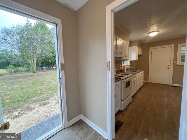 203 Pineview Street, East Dublin, GA 31027