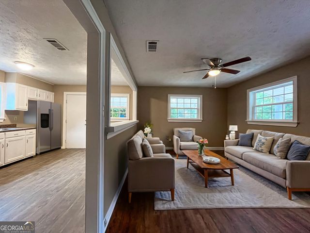 203 Pineview Street, East Dublin, GA 31027