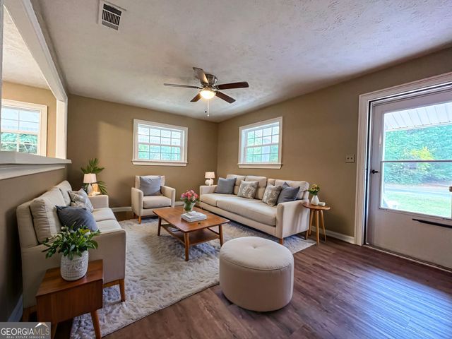 203 Pineview Street, East Dublin, GA 31027