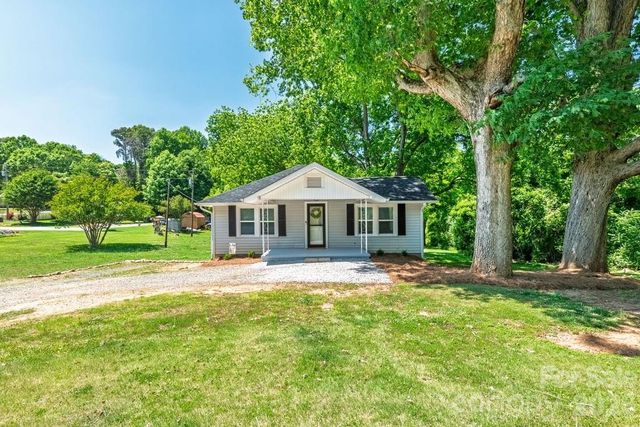 3407 Ratchford Drive, Gastonia, NC 28056