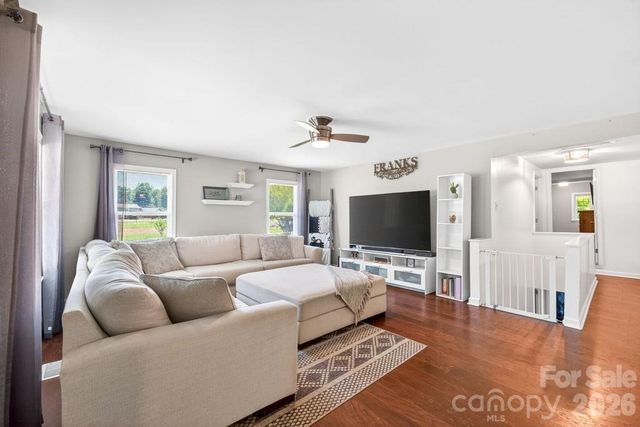 3407 Ratchford Drive, Gastonia, NC 28056