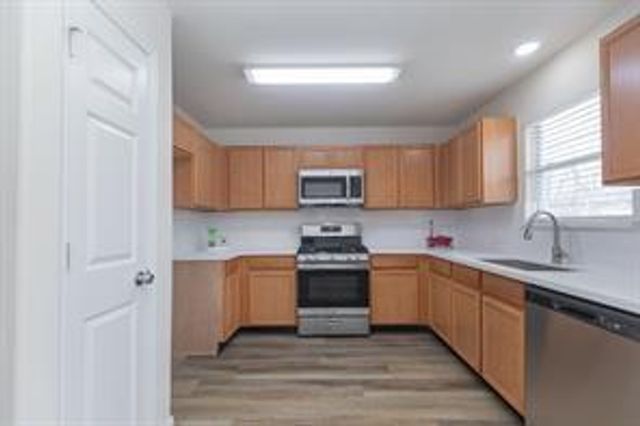 16518 Pademelon Drive, Sugar Land, TX 77498