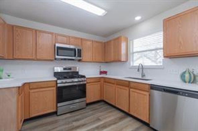 16518 Pademelon Drive, Sugar Land, TX 77498