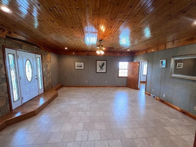 2800 W KY-204, Williamsburg, KY 40769