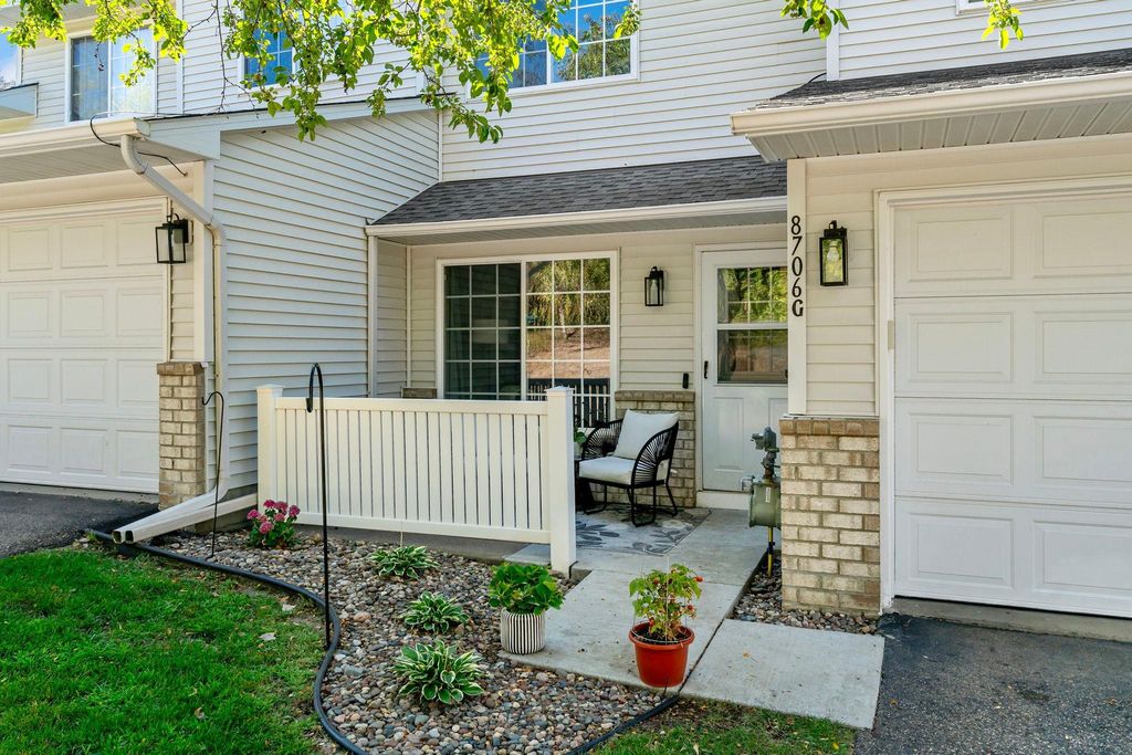 8706 Quarry Ridge Lane G, Woodbury, MN 55125 — photo 3