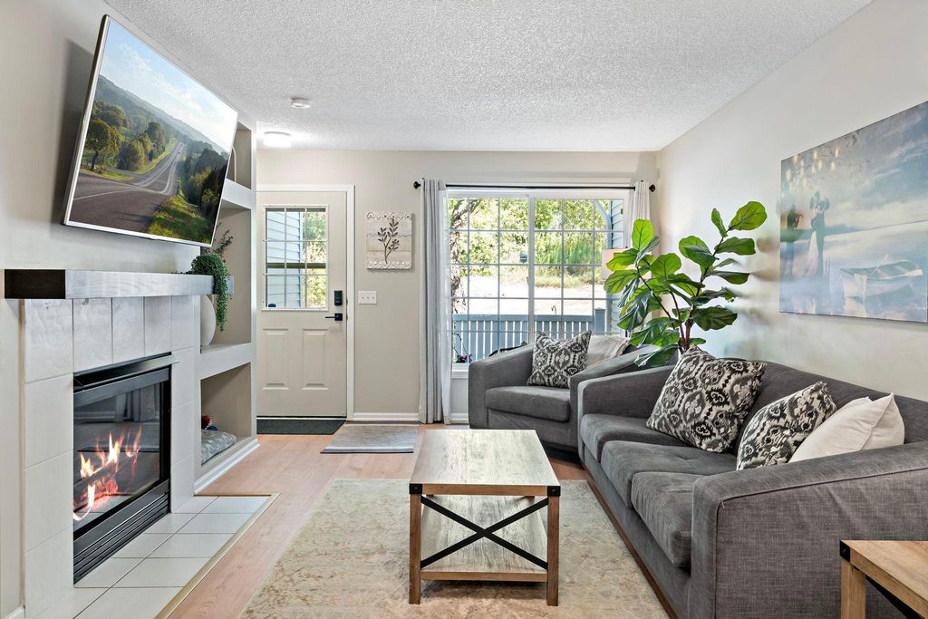 8706 Quarry Ridge Lane G, Woodbury, MN 55125 — photo 5