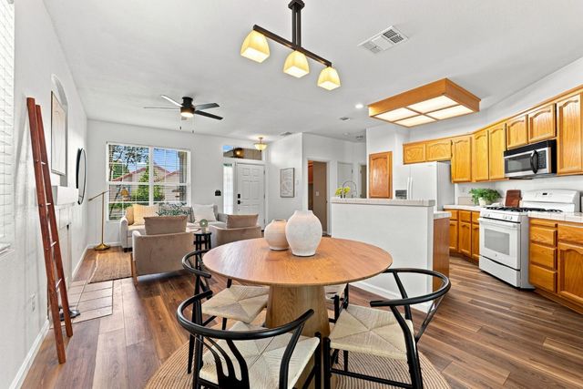 9305 Rose Parade Way, Sacramento, CA 95826