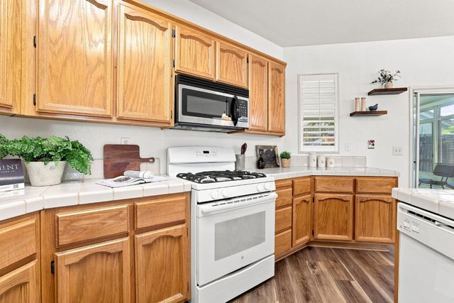 9305 Rose Parade Way, Sacramento, CA 95826