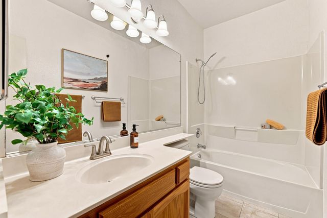 9305 Rose Parade Way, Sacramento, CA 95826