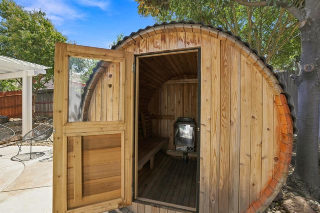 9305 Rose Parade Way, Sacramento, CA 95826