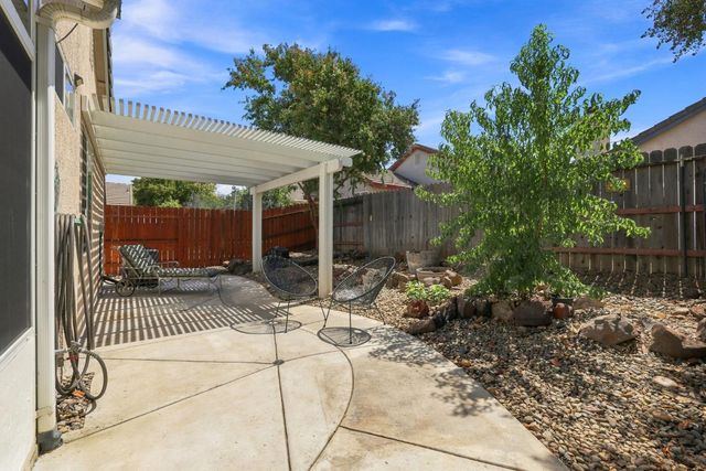 9305 Rose Parade Way, Sacramento, CA 95826