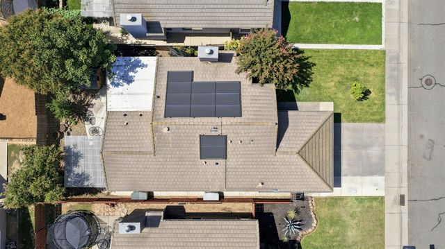 9305 Rose Parade Way, Sacramento, CA 95826