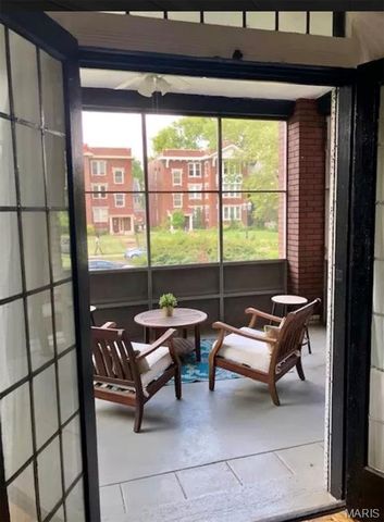 5138 Waterman Boulevard, St Louis, MO 63108