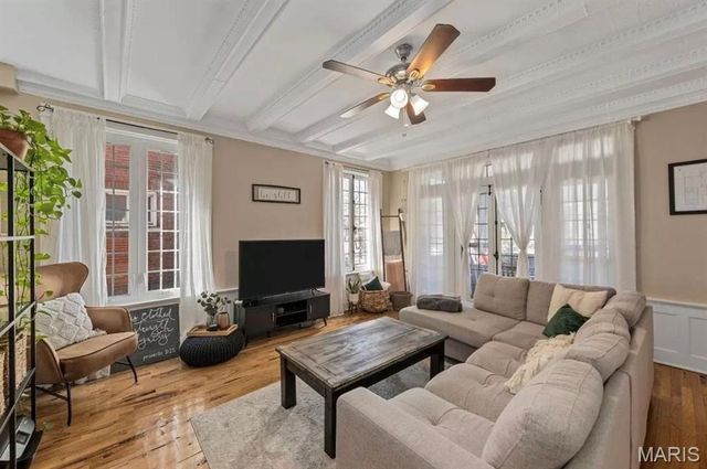 5138 Waterman Boulevard, St Louis, MO 63108