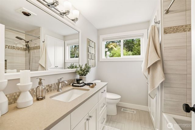 2506 159th Avenue SE, Bellevue, WA 98008