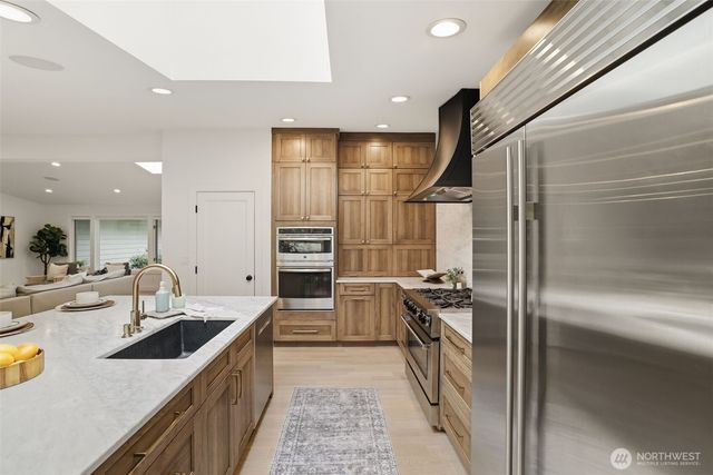 2506 159th Avenue SE, Bellevue, WA 98008