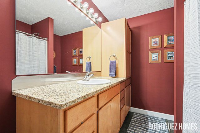 433 Dolphin Street, Caledonia, MI 49316