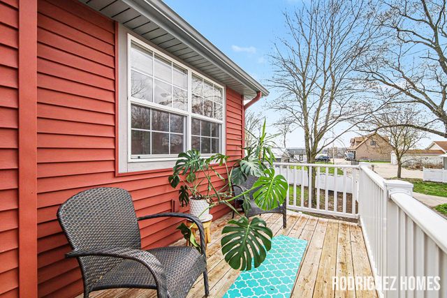 433 Dolphin Street, Caledonia, MI 49316