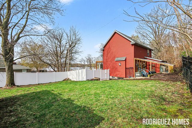 433 Dolphin Street, Caledonia, MI 49316