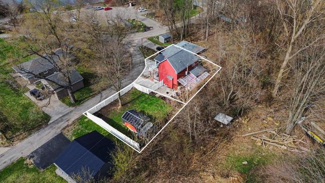 433 Dolphin Street, Caledonia, MI 49316