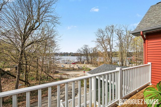 433 Dolphin Street, Caledonia, MI 49316