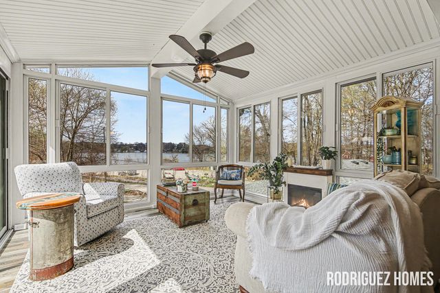 433 Dolphin Street, Caledonia, MI 49316