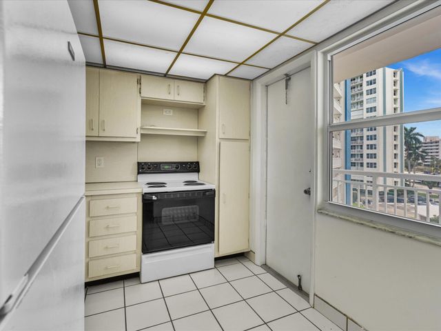 301 N Ocean Boulevard 407, Pompano Beach, FL 33062