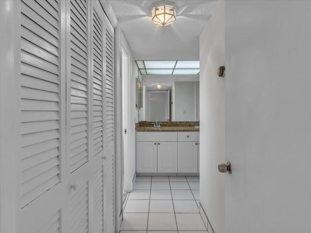 301 N Ocean Boulevard 407, Pompano Beach, FL 33062