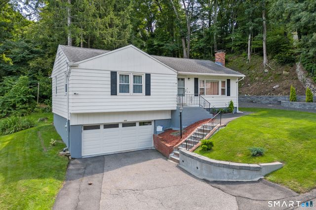 111 Juniper Ridge Drive, Waterbury, CT 06708