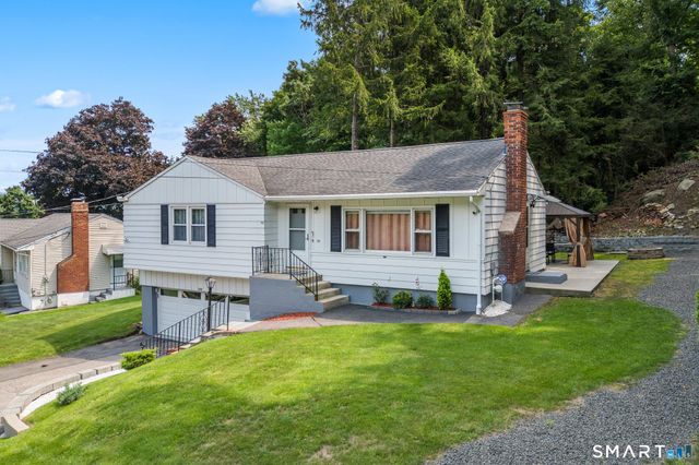 111 Juniper Ridge Drive, Waterbury, CT 06708