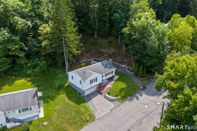 111 Juniper Ridge Drive, Waterbury, CT 06708