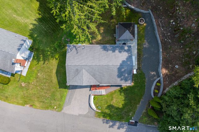 111 Juniper Ridge Drive, Waterbury, CT 06708