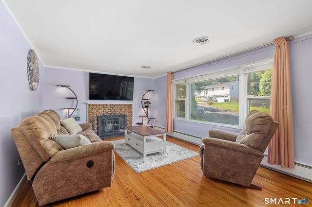111 Juniper Ridge Drive, Waterbury, CT 06708