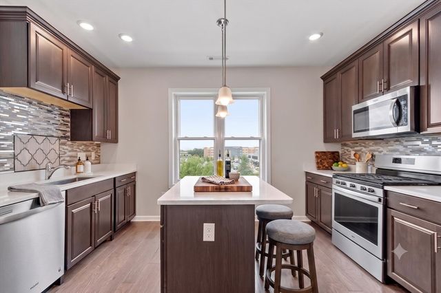 120 University Ave 2307, Westwood, MA 02090