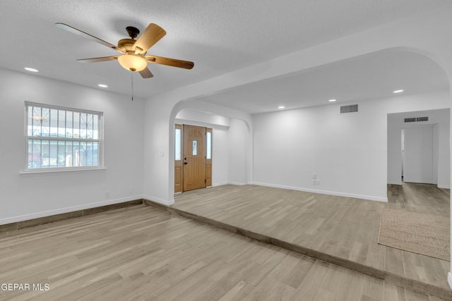 9408 LE SABRE Lane, El Paso, TX 79907