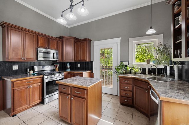 211 Barton Street, Little Rock, AR 72205